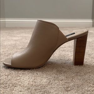 WHBM Mackenna Toasted Sesame Tan Mule Size 8M